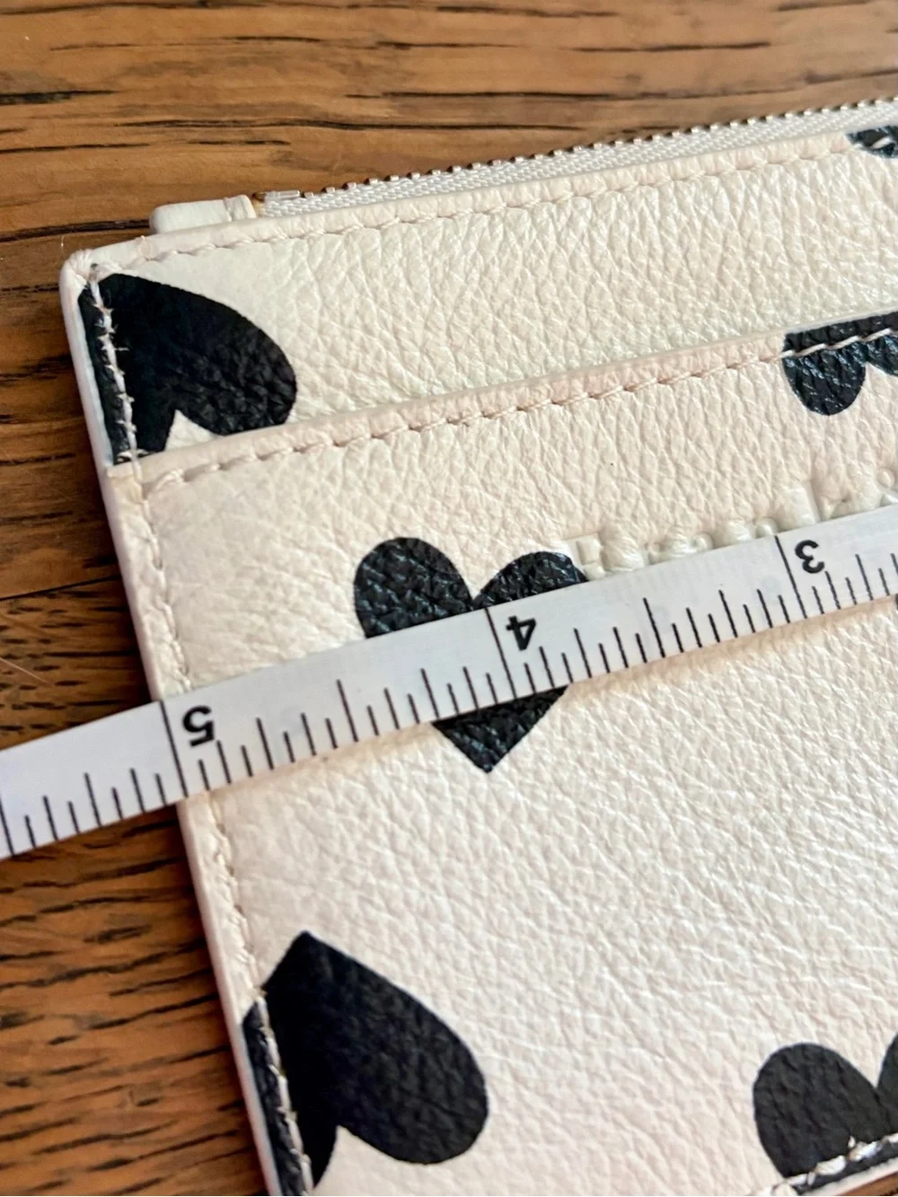 Frank & Eileen Cream Card Pouch with Black Heart Print🖤